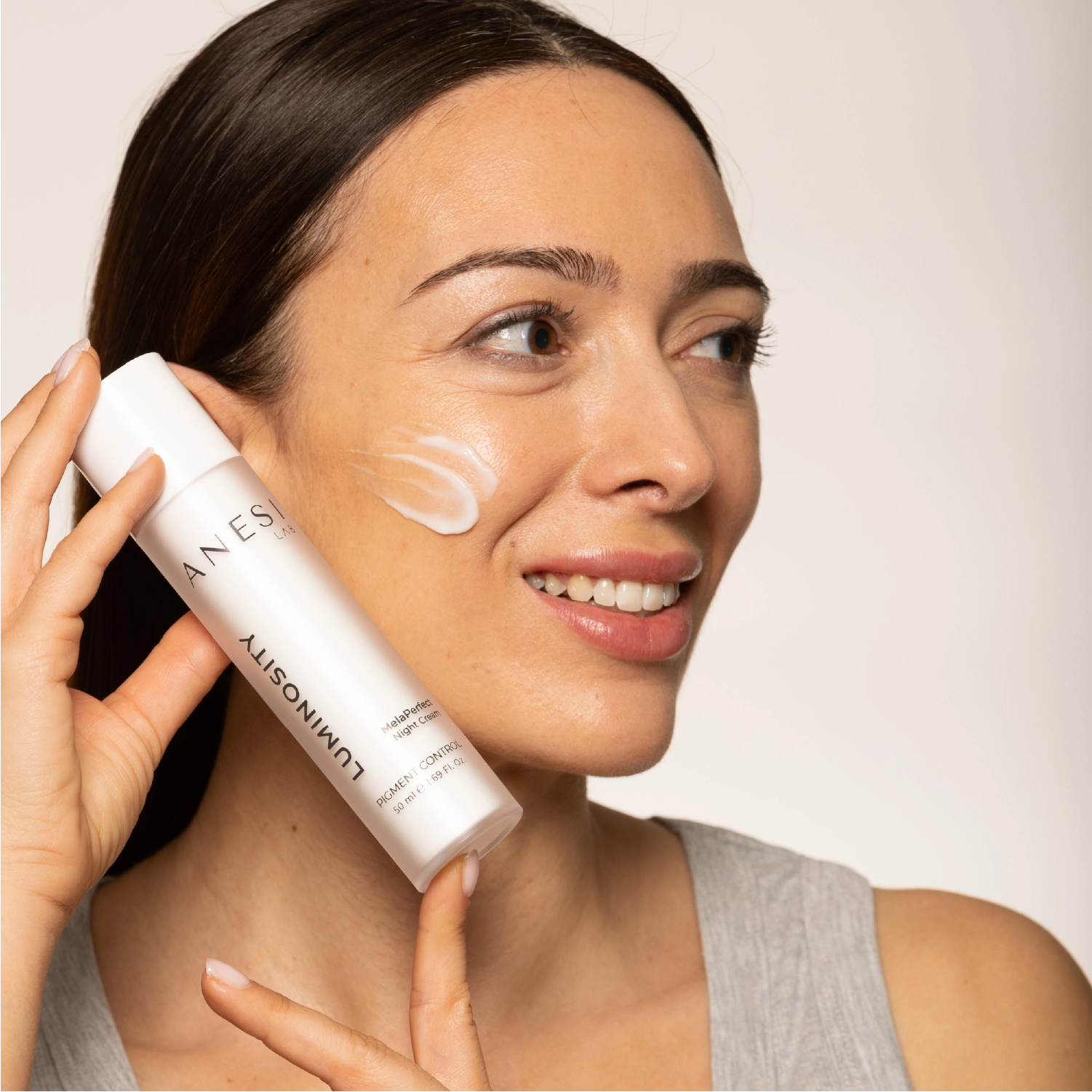 Luminosity night cream Gallery