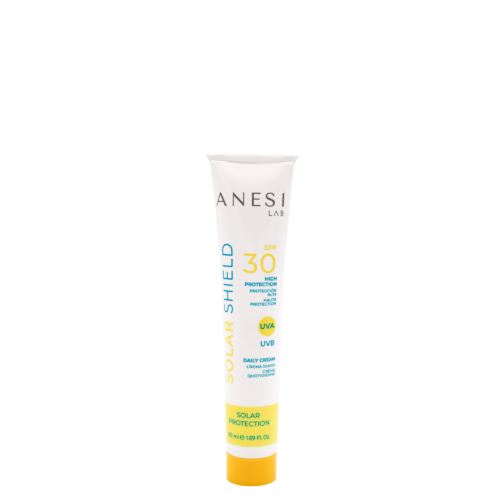 Everyday sun protection cream protects the skin from damaging UVA and UVB rays. The fast absorption cream is suitable for all skin types and can be applied over serums or moisturising creams. Prevents sun burn and minimises pigmentation formation. 50 ml tube is ideal for retail and professional use